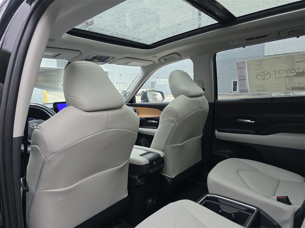 New 2026 Toyota Grand Highlander Limited image 24