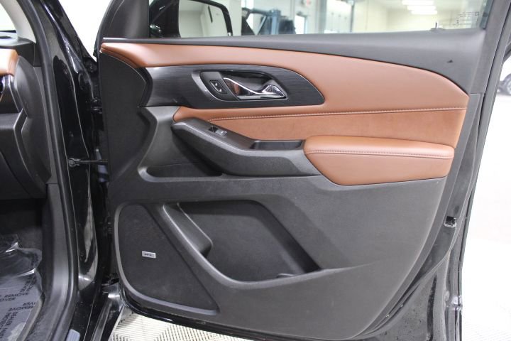 Used 2019 Chevrolet Traverse High Country w/ LPO, Cargo Package image 28