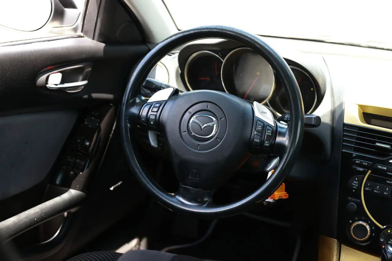 Used 2006 MAZDA RX-8 w/ Touring Pkg RWD image 27