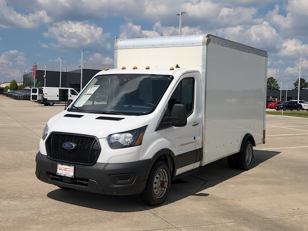 Used 2023 Ford Transit 350 DRW RWD image 9