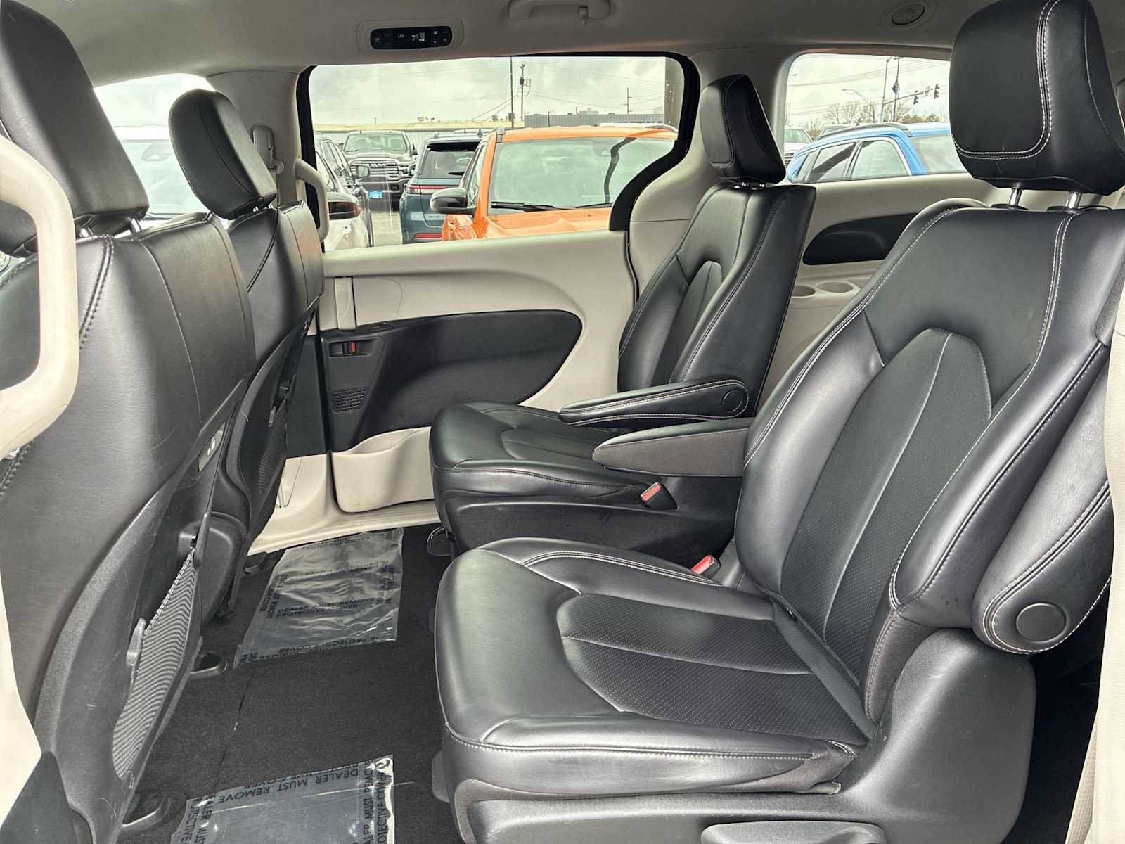 Certified 2023 Chrysler Pacifica Touring-L FWD image 23
