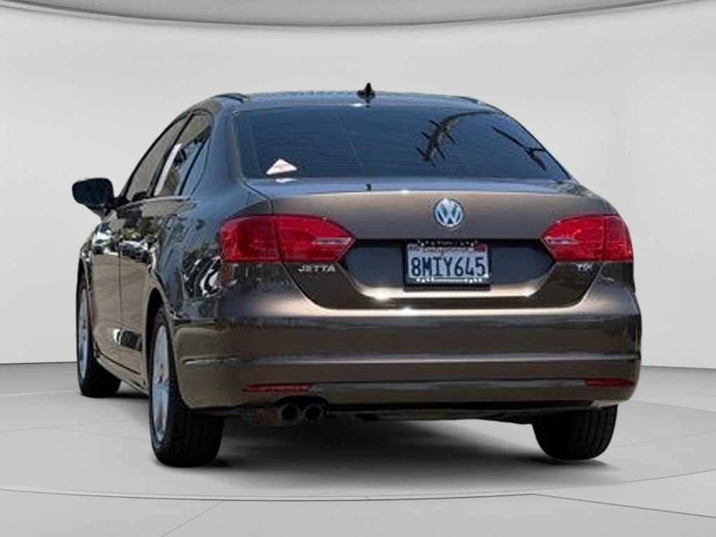Used 2014 Volkswagen Jetta TDI FWD image 32