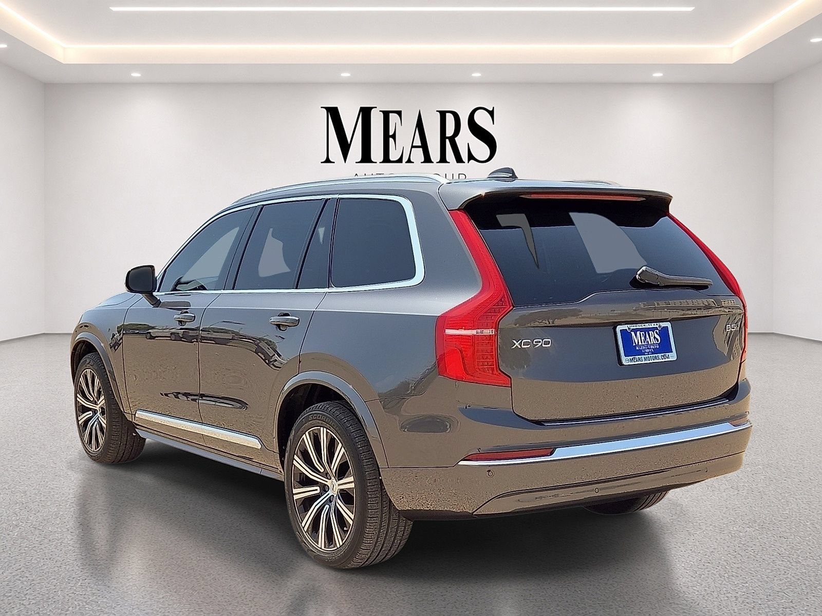 Used 2024 Volvo XC90 B5 Core w/ Protection Package Premier AWD/4WD image 4