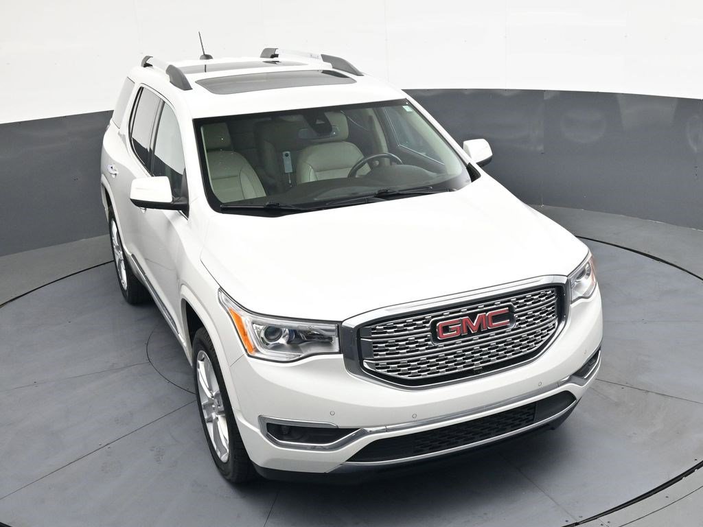 Used 2019 GMC Acadia Denali w/ Technology Package FWD image 26