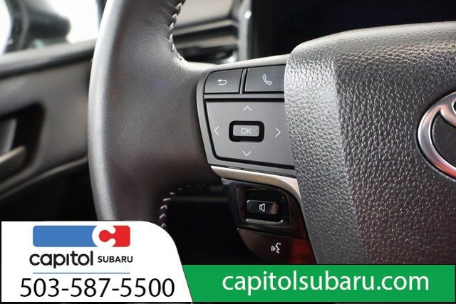 Used 2025 Toyota Camry SE image 19