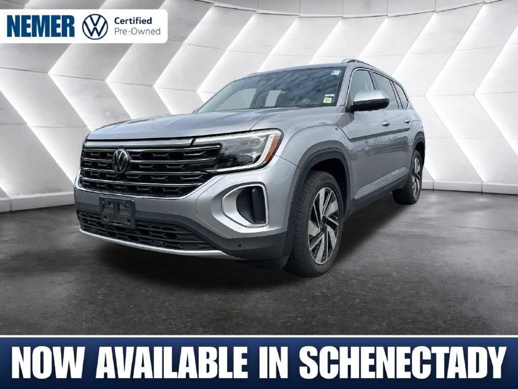 Used 2024 Volkswagen Atlas SEL AWD/4WD image 1
