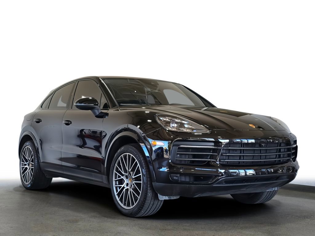Used 2022 Porsche Cayenne S AWD/4WD image 3