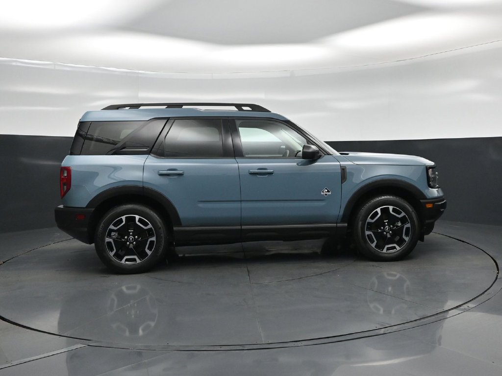 Certified 2023 Ford Bronco Sport Outer Banks w/ Tech Package AWD/4WD image 23