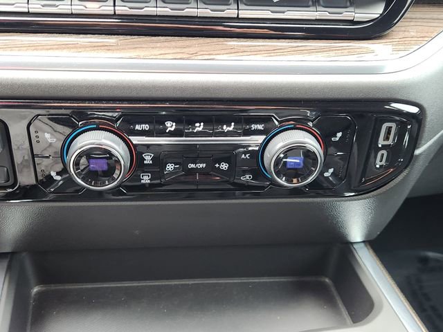 Used 2024 Chevrolet Silverado 1500 LT Trail Boss w/ Convenience Package II AWD/4WD image 22