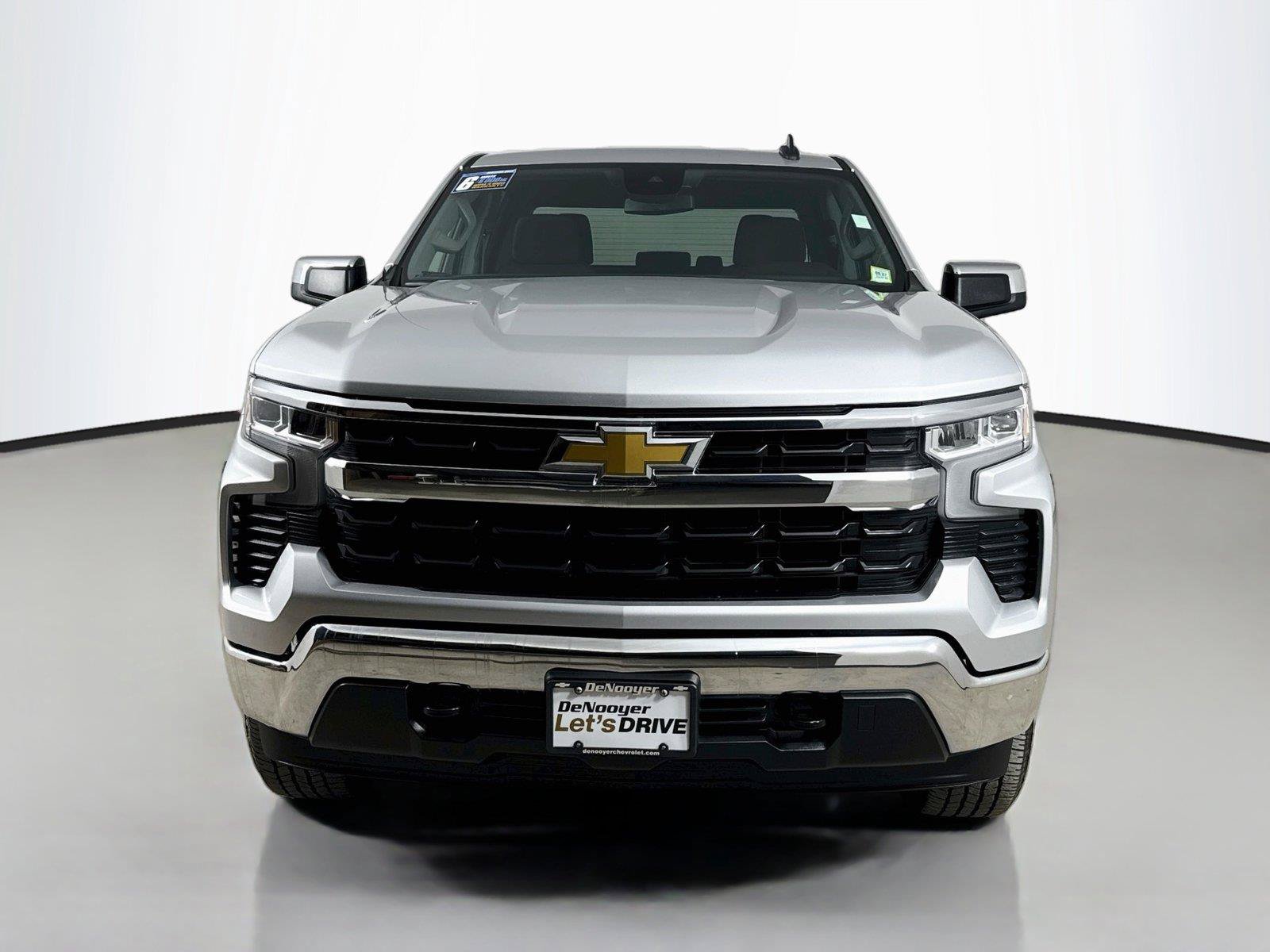 Used 2022 Chevrolet Silverado 1500 LT AWD/4WD image 7
