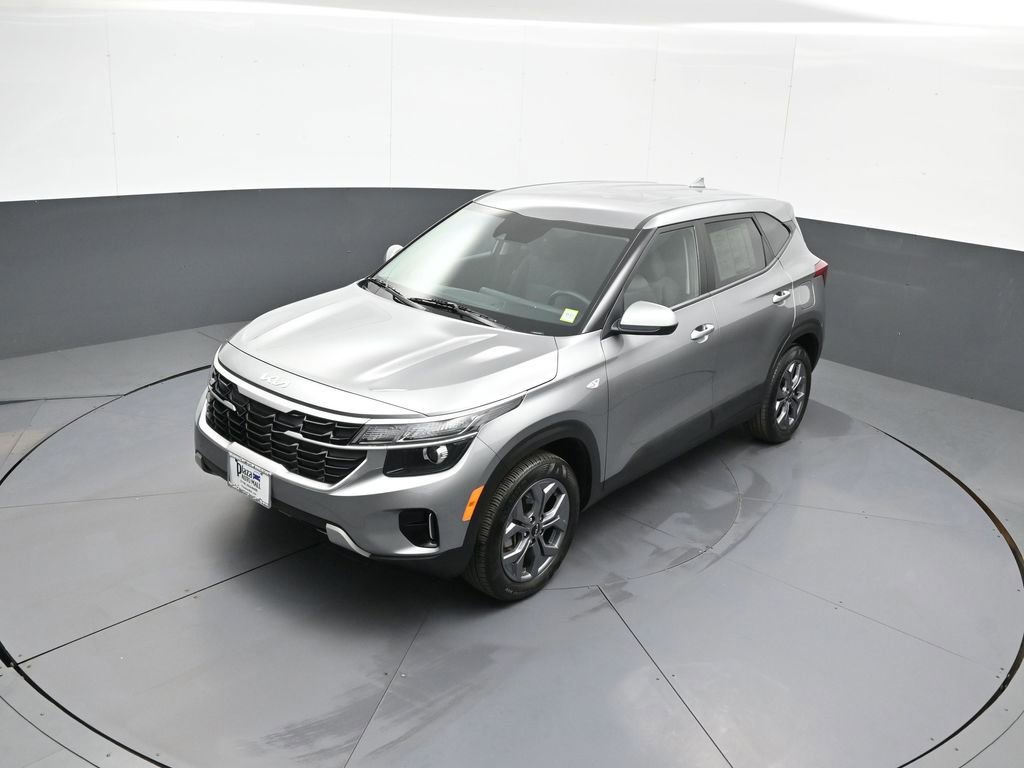 Certified 2024 Kia Seltos LX AWD/4WD image 33
