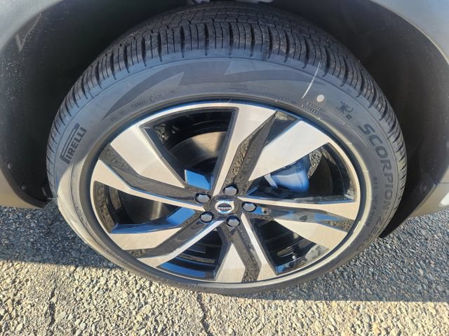 New 2026 Volvo XC40 B5 Ultra w/ Climate Package AWD/4WD image 19