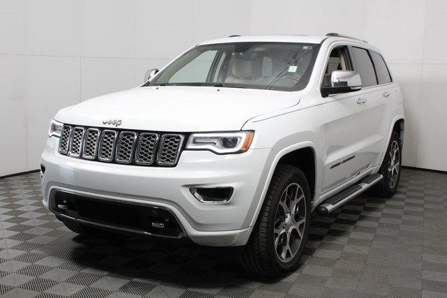 Used 2019 Jeep Grand Cherokee Overland image 3