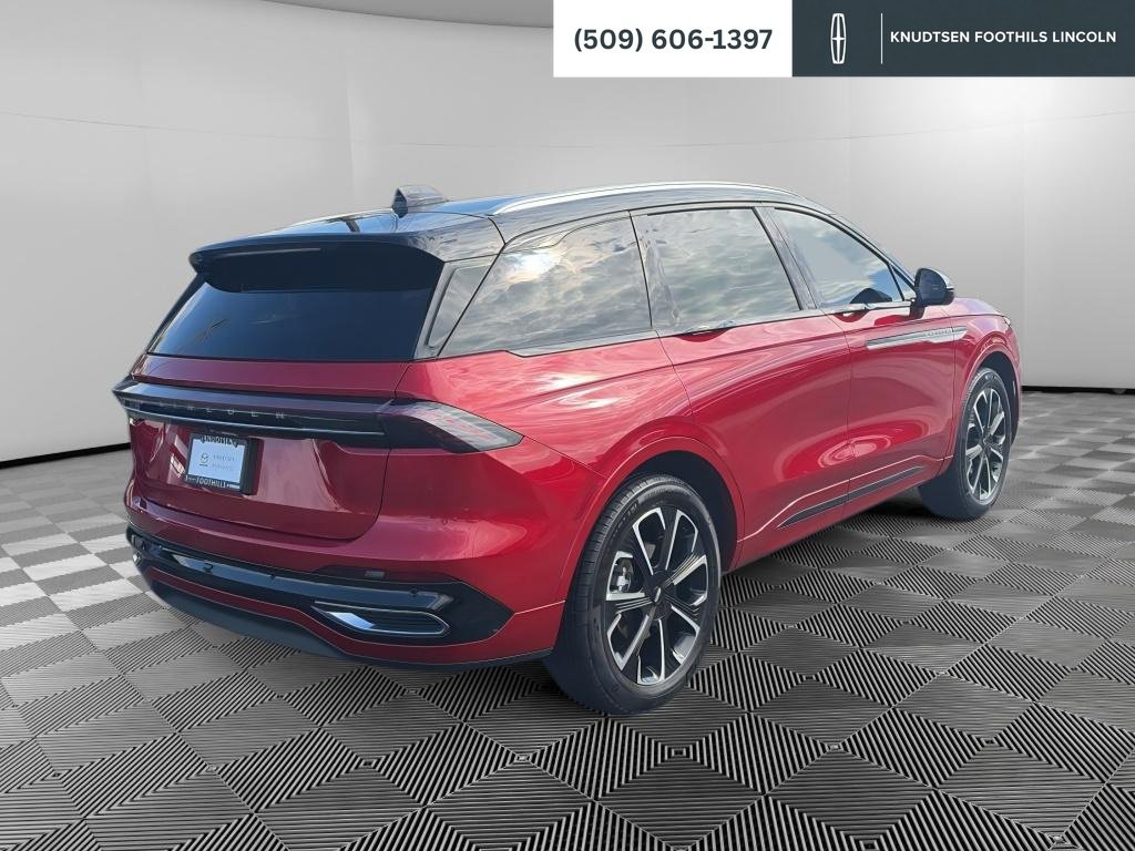 Used 2026 Lincoln Nautilus Reserve AWD/4WD image 7