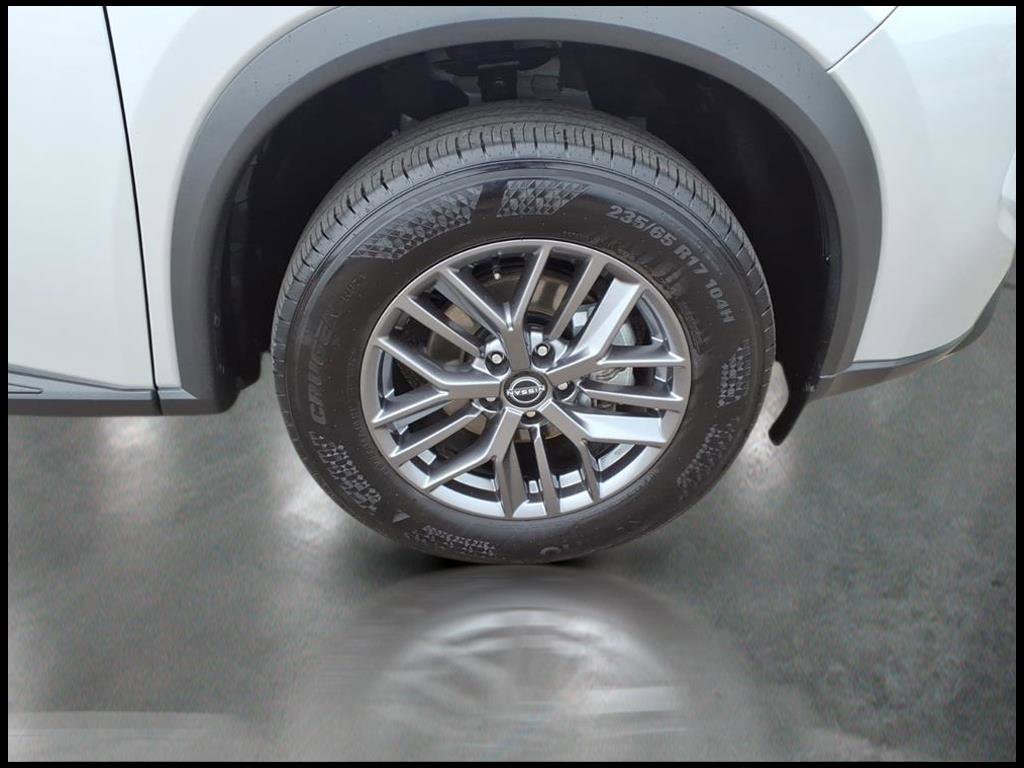 Certified 2025 Nissan Rogue S image 10