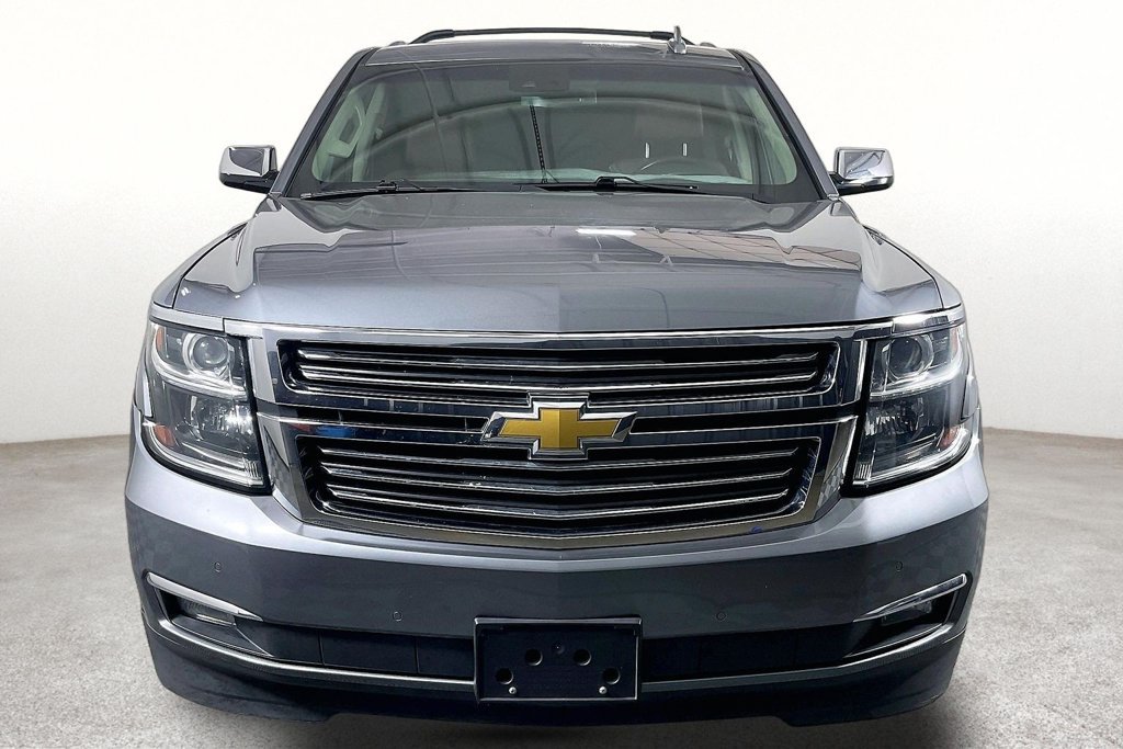 Used 2018 Chevrolet Suburban Premier AWD/4WD image 4