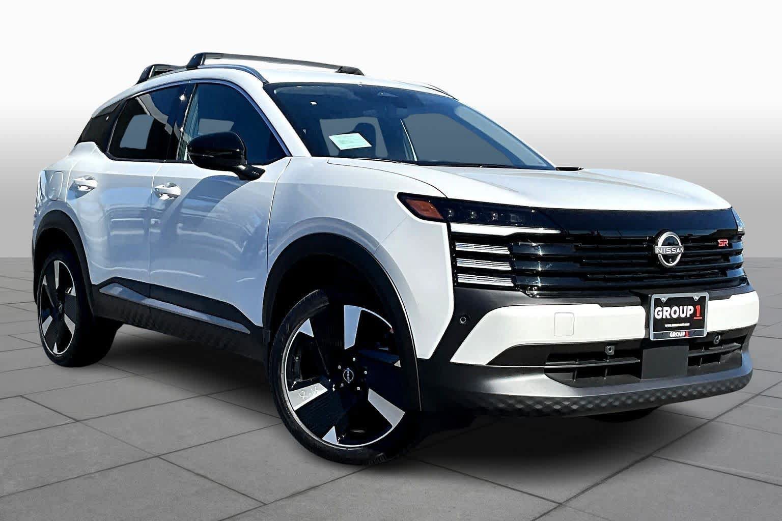 New 2026 Nissan Kicks SR image 2