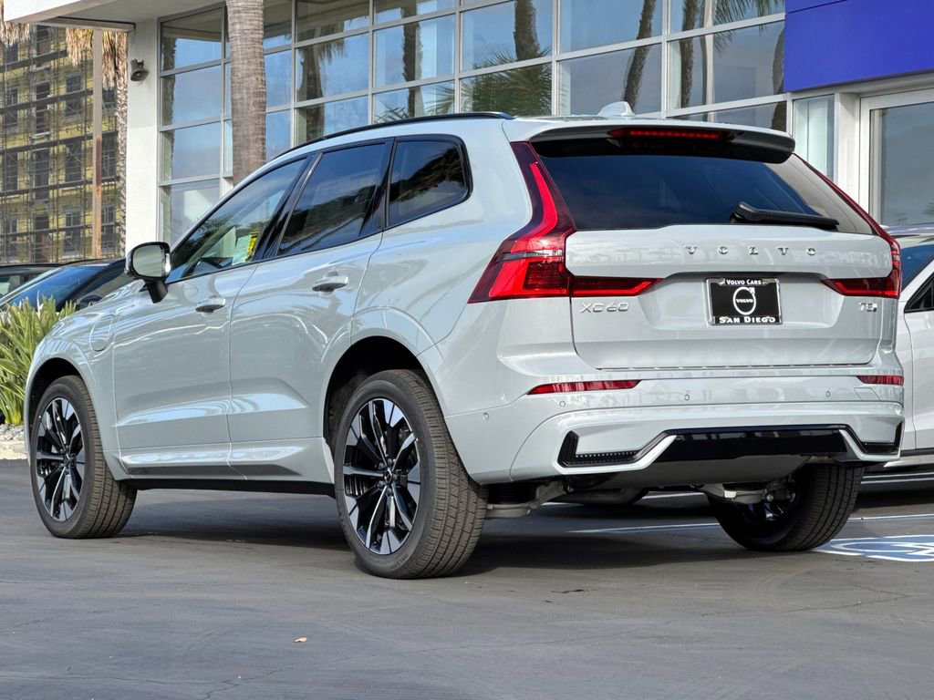 New 2026 Volvo XC60 T8 Ultra w/ Climate Package image 3
