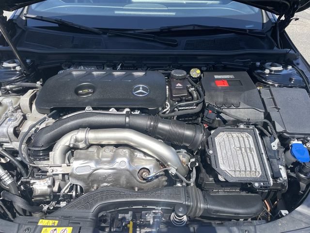 Used 2025 Mercedes-Benz CLA 250 4MATIC image 14
