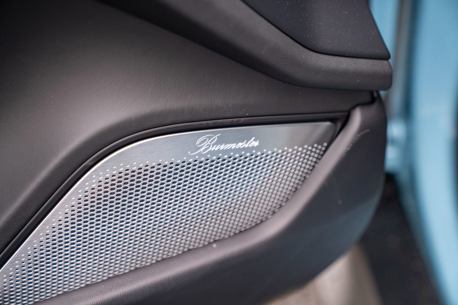 Certified 2025 Porsche Taycan Turbo image 11