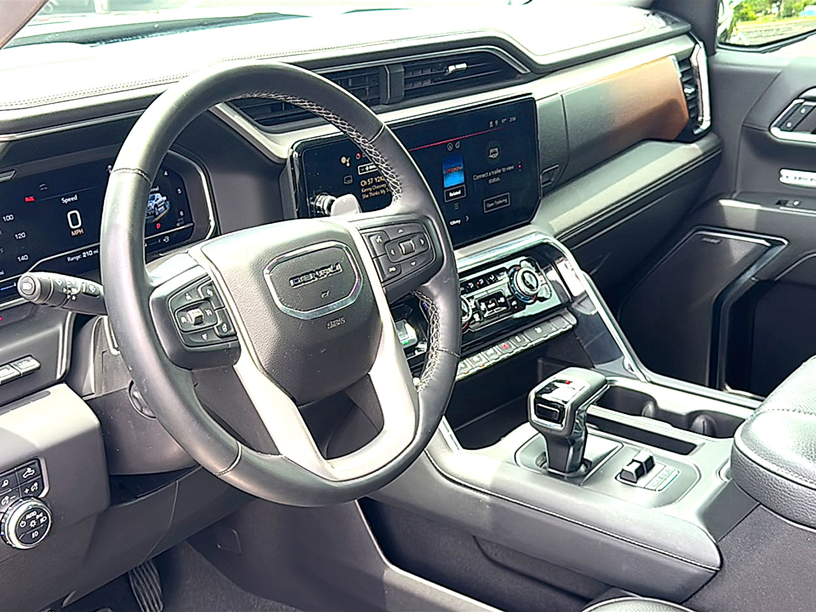 Used 2024 GMC Sierra 1500 Denali w/ Denali Reserve Package RWD image 12
