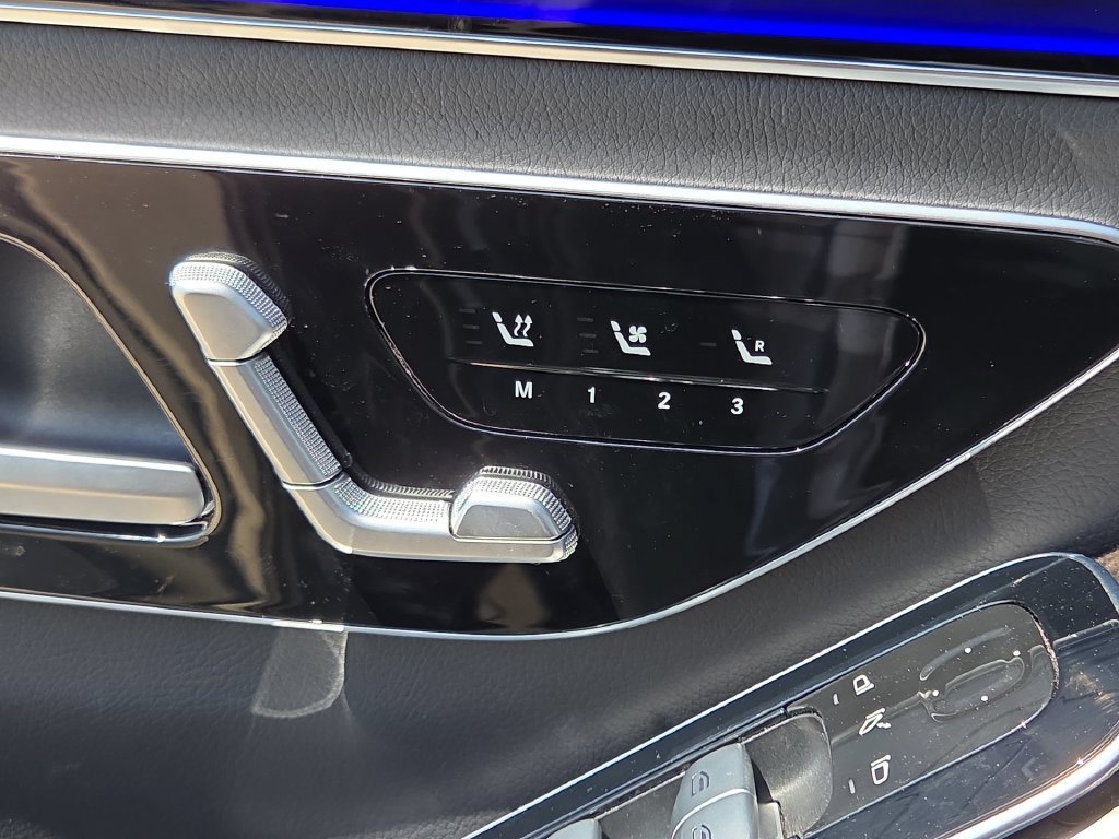 Certified 2022 Mercedes-Benz S 580 4MATIC Sedan w/ AMG Line Package image 17