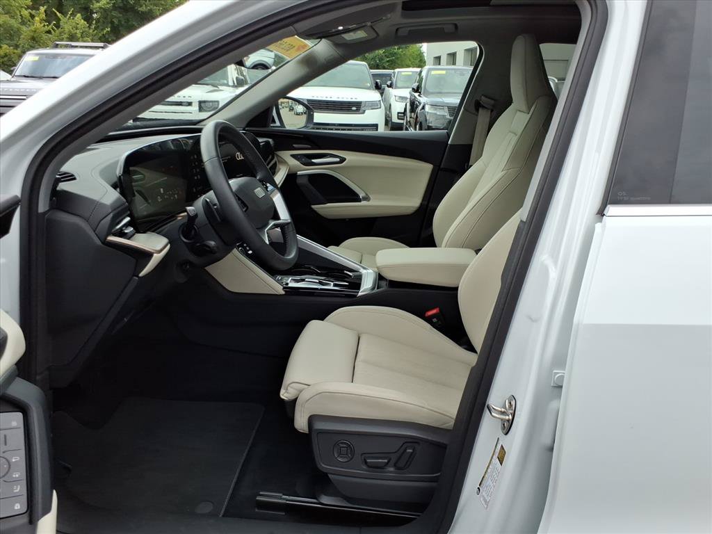 Used 2025 Audi Q5 Premium Plus w/ Premium Plus AWD/4WD image 11