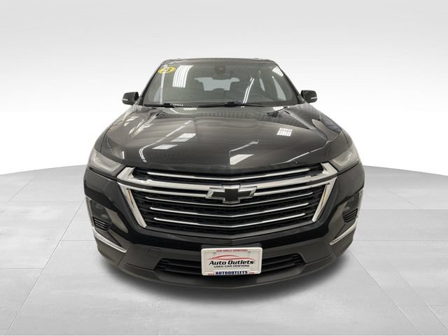 Used 2023 Chevrolet Traverse LT w/ LPO, Floor Liner Package AWD/4WD image 2