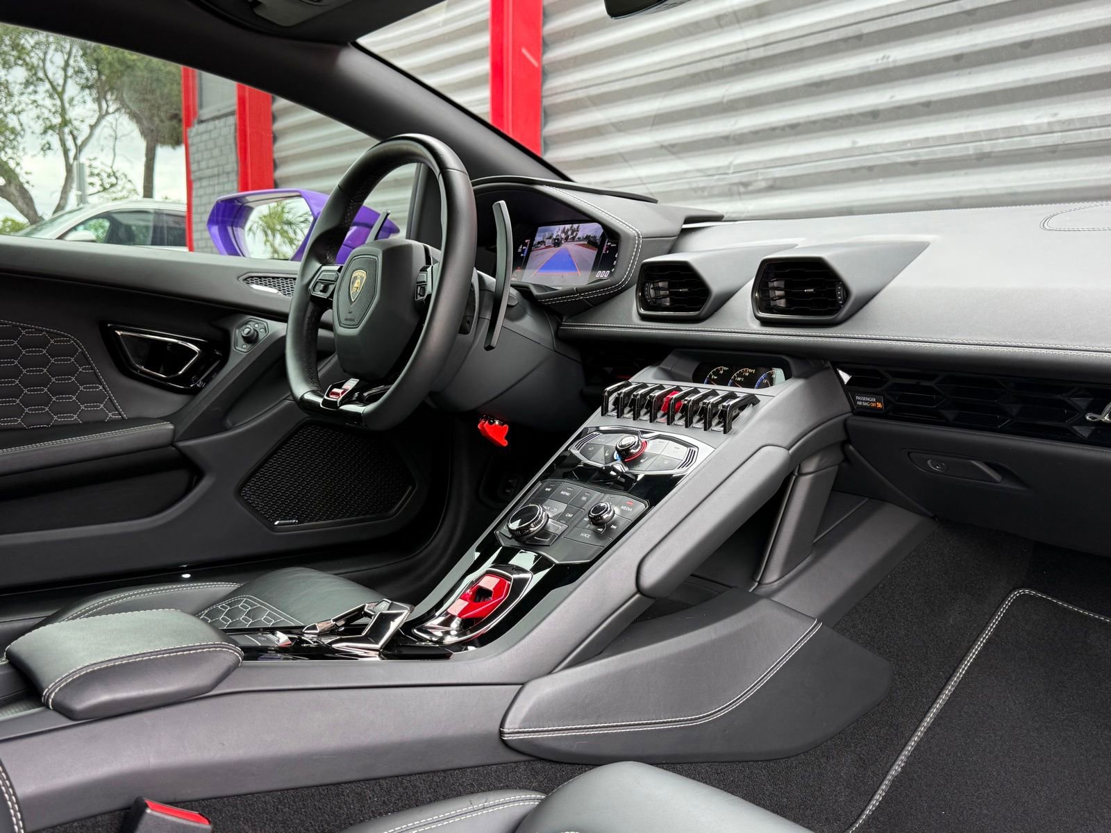 Used 2018 Lamborghini Huracan LP 580-2 RWD image 49