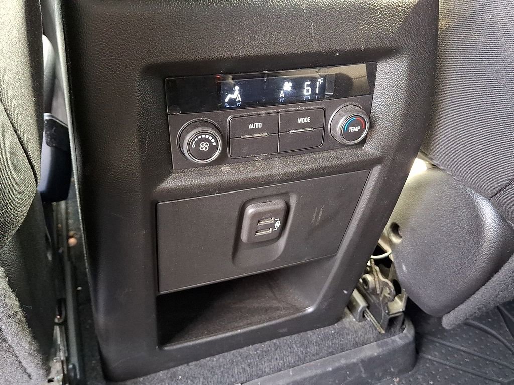 Used 2023 Chevrolet Traverse LT w/ LPO, Floor Liner Package AWD/4WD image 16
