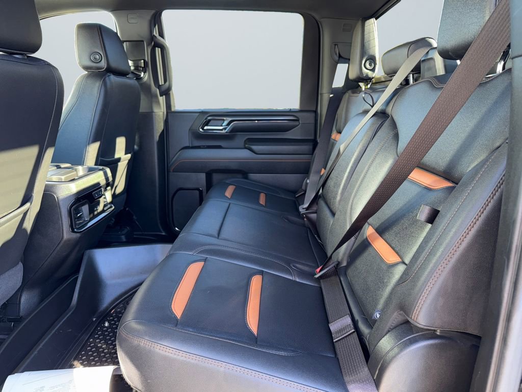 Used 2024 GMC Sierra 2500 AT4 w/ AT4 Preferred Package image 13