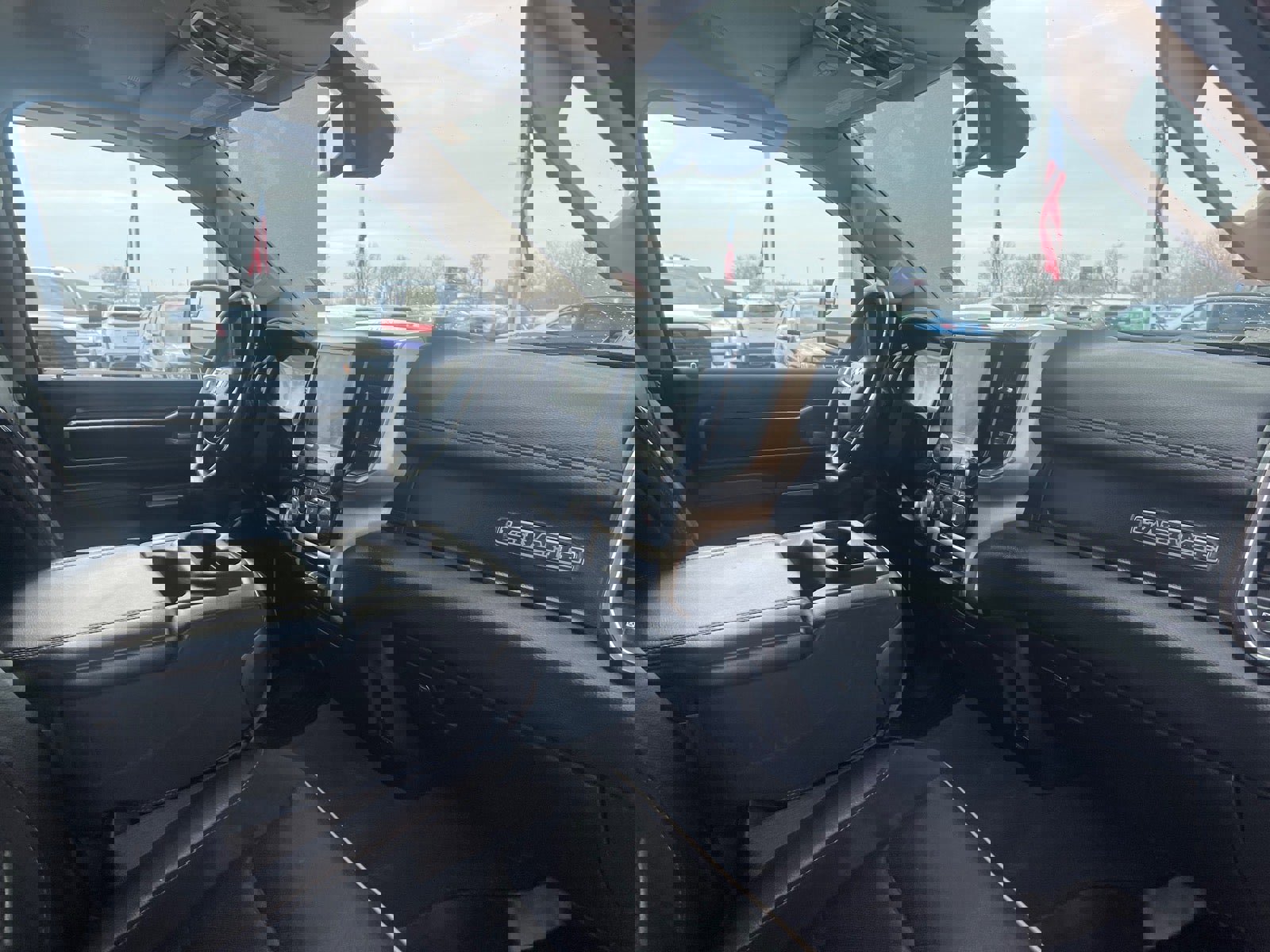 Used 2019 RAM 1500 Laramie image 24