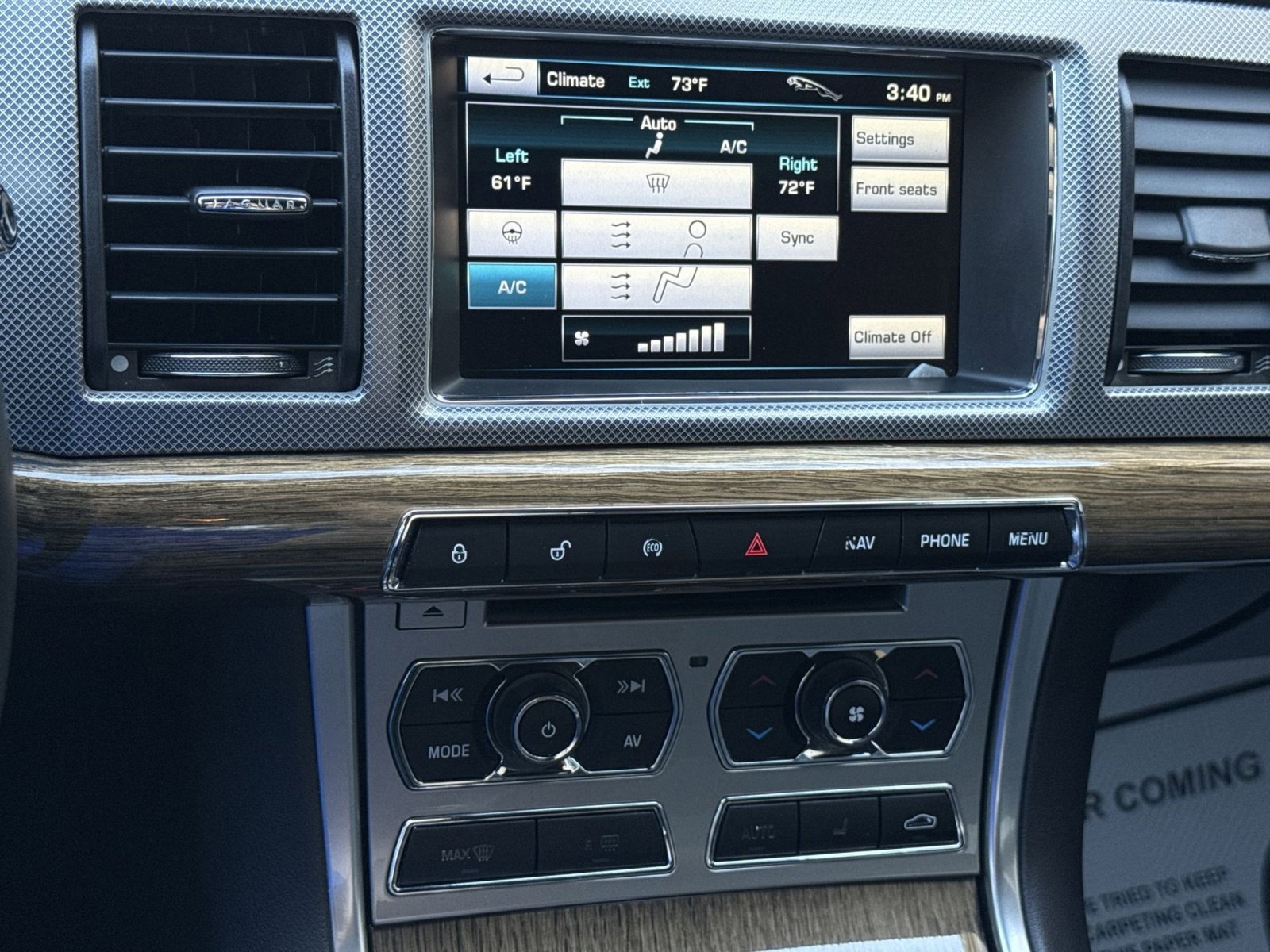 Used 2013 Jaguar XF R image 21