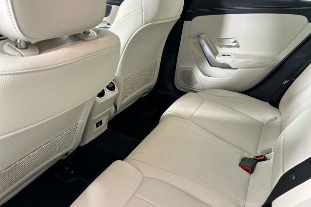 Certified 2025 Mercedes-Benz CLA 250 image 13