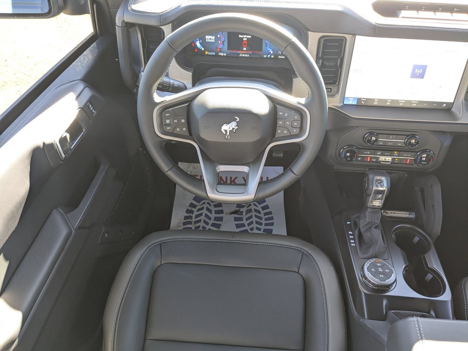 New 2025 Ford Bronco Outer Banks w/ Sasquatch Package AWD/4WD image 16