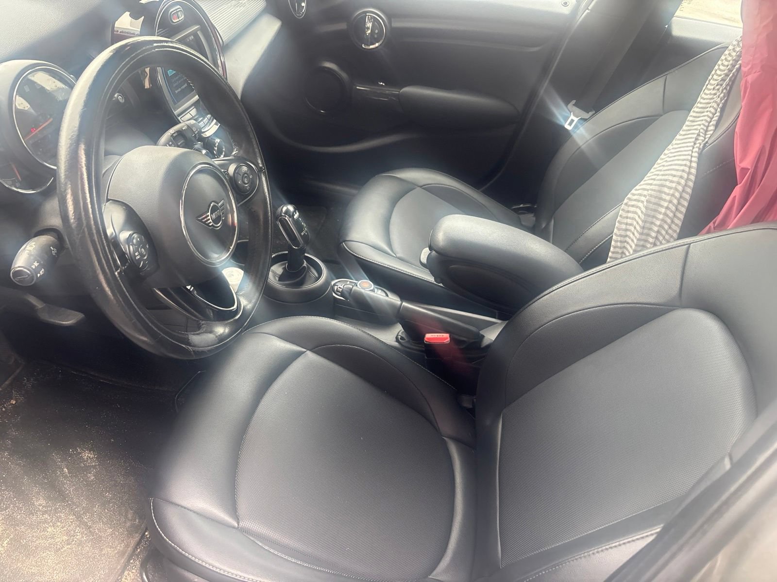 Used 2021 MINI Cooper 4-Door Hardtop FWD image 18