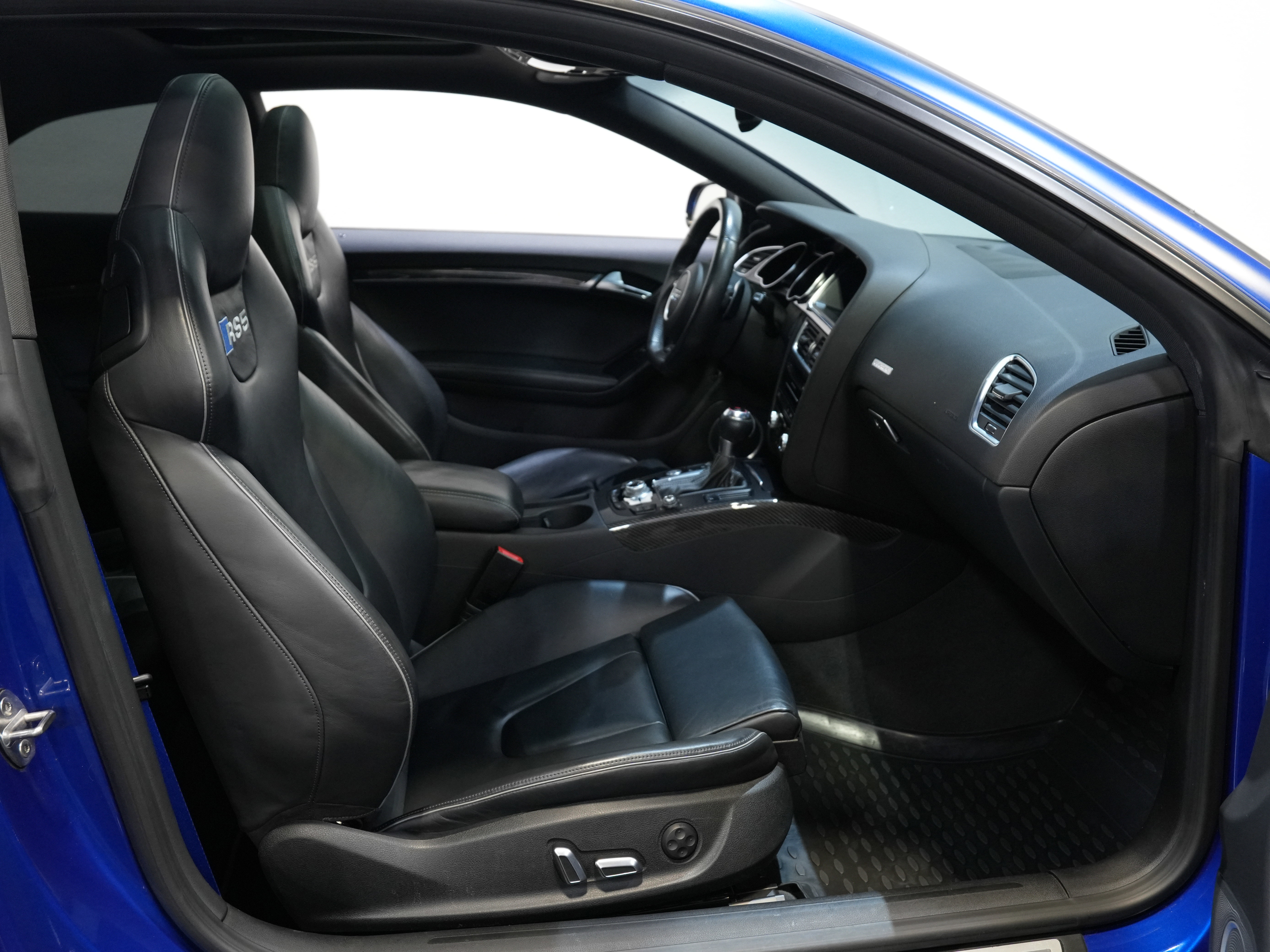 Used 2015 Audi RS 5 Coupe image 32