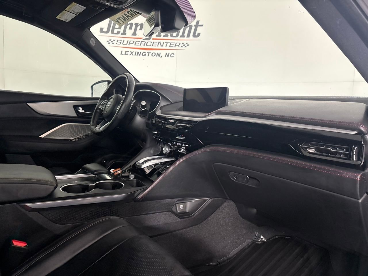 Used 2023 Acura MDX A-Spec AWD/4WD image 15