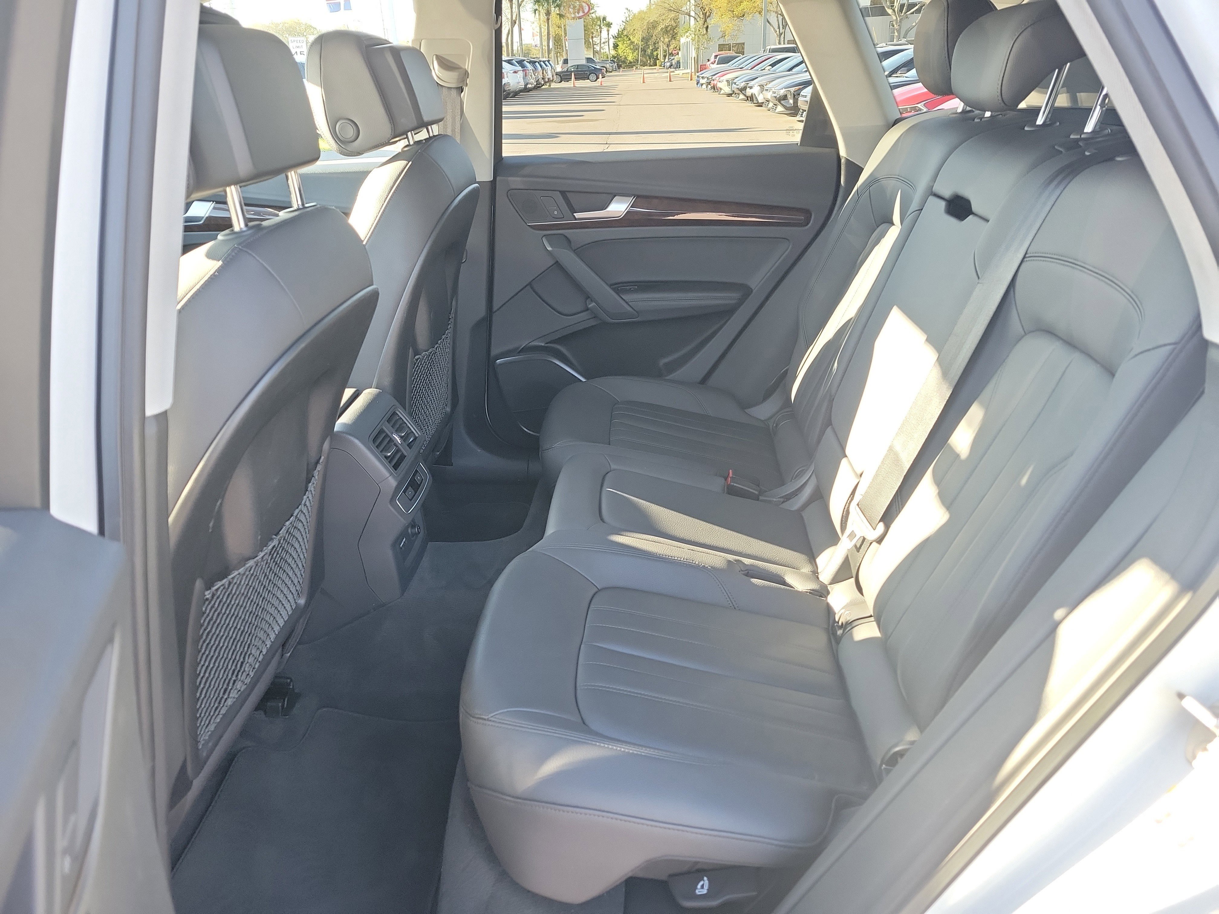Used 2020 Audi Q5 2.0T Premium Plus w/ Premium Plus Package image 17