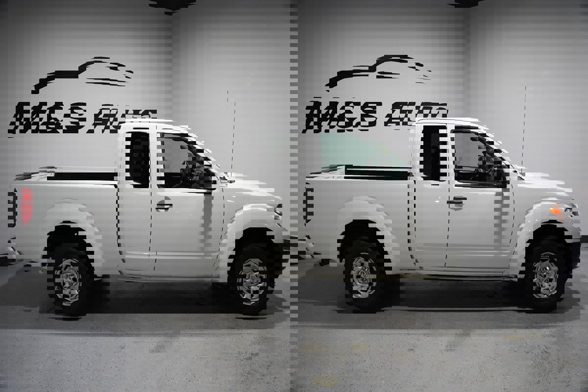 Used 2019 Nissan Frontier S image 2