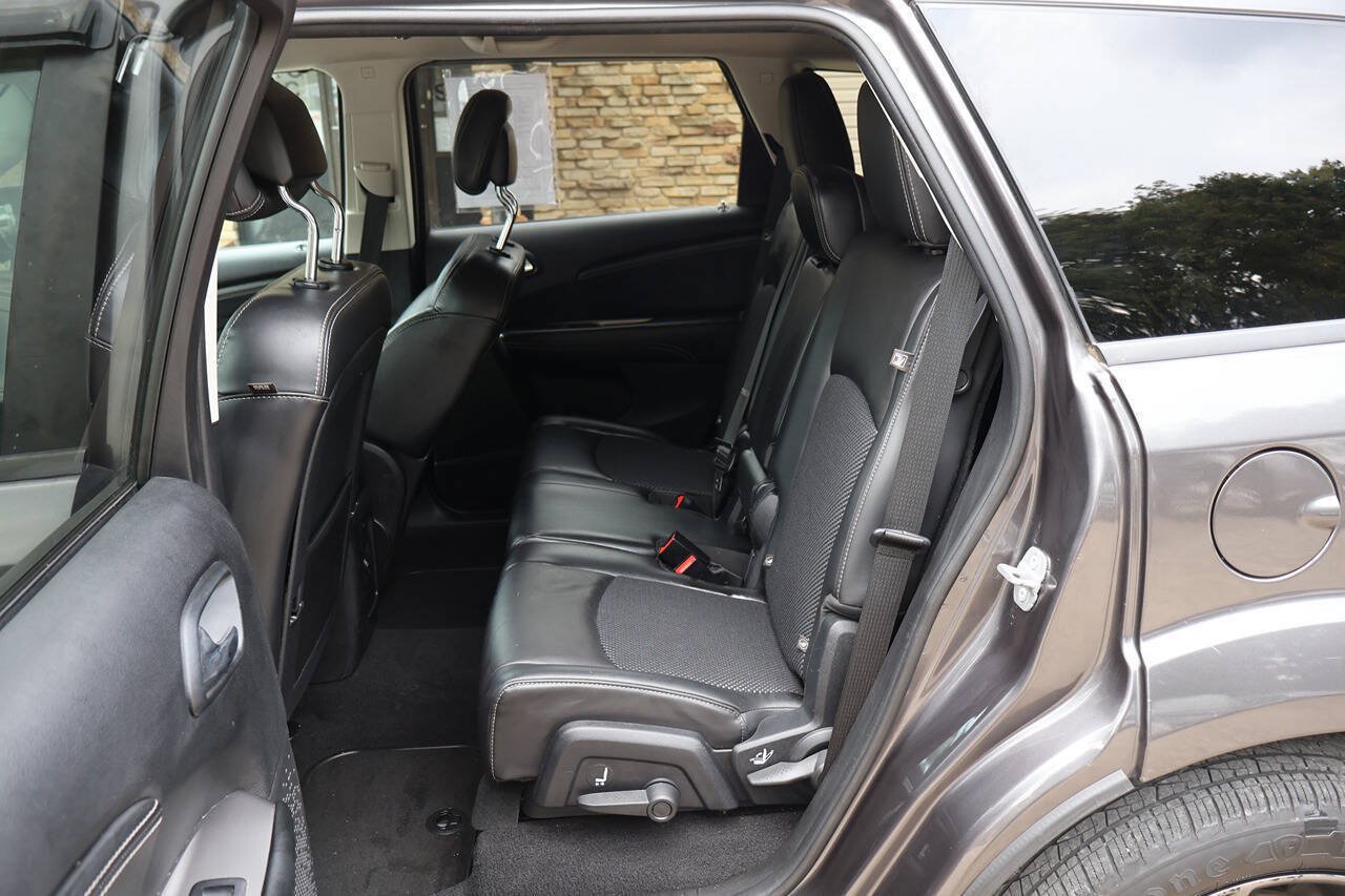 Used 2014 Dodge Journey Crossroad w/ Flexible Seating Group FWD image 18