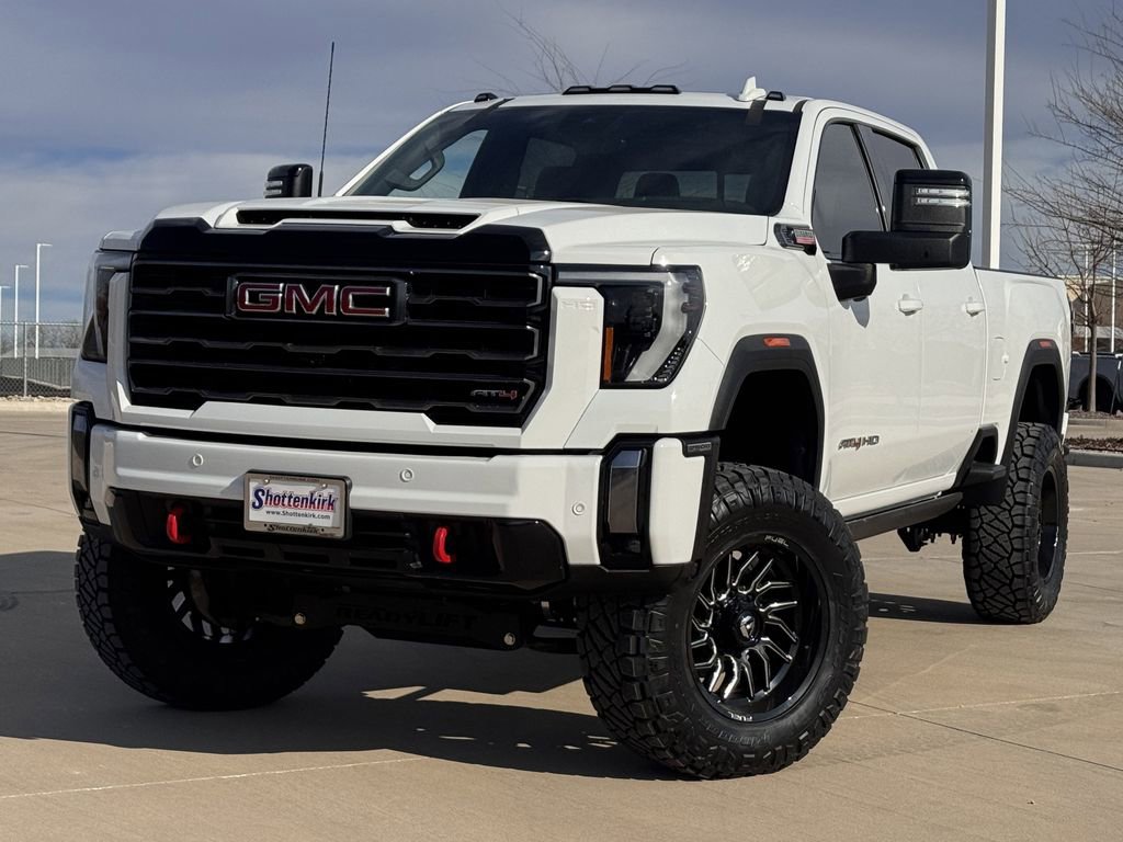 Used 2024 GMC Sierra 2500 AT4 w/ AT4 Premium Plus Package AWD/4WD image 2