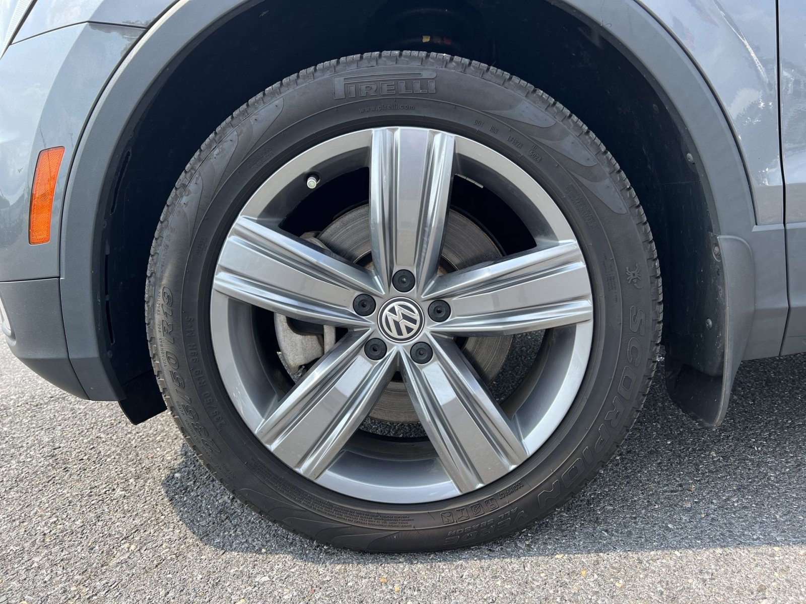 Used 2021 Volkswagen Tiguan SE AWD/4WD image 12