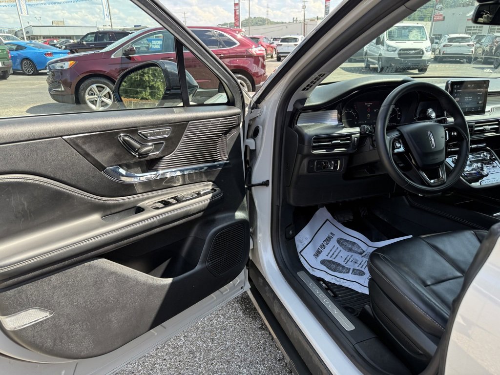 Used 2022 Lincoln Corsair AWD w/ Equipment Group 101A image 13