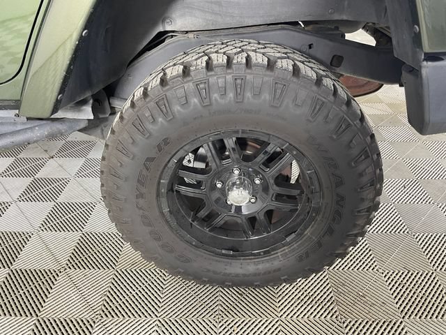 Used 2008 Jeep Wrangler Unlimited Sahara AWD/4WD image 13