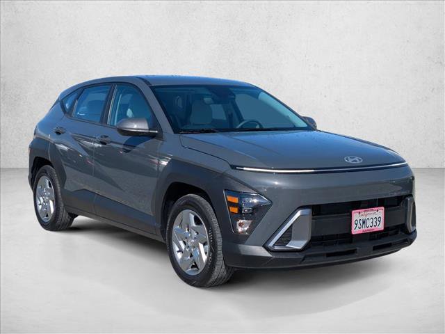Certified 2025 Hyundai Kona SE image 3