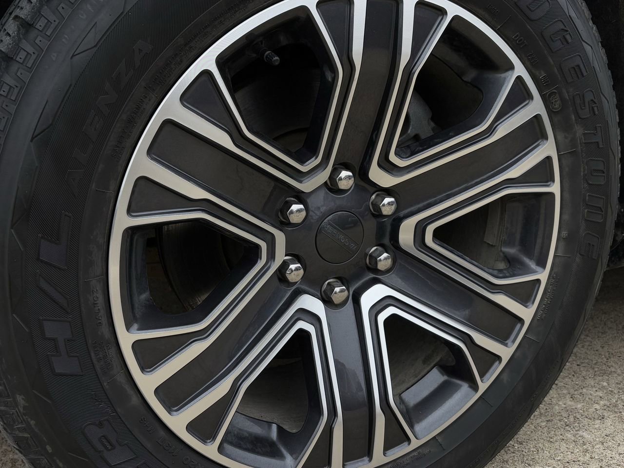 Used 2024 Jeep Wagoneer L Series II image 11