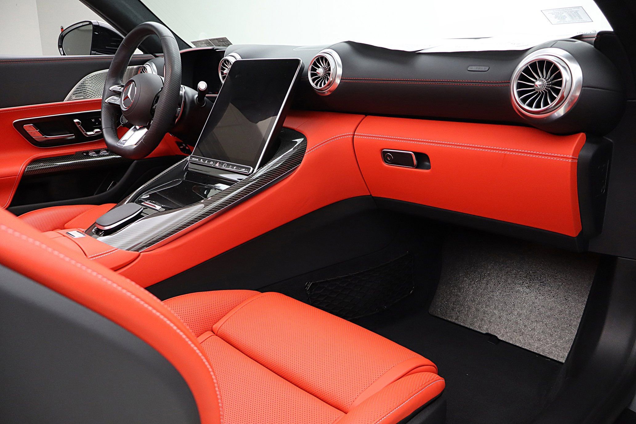 Used 2024 Mercedes-Benz SL 63 AMG 4MATIC image 45