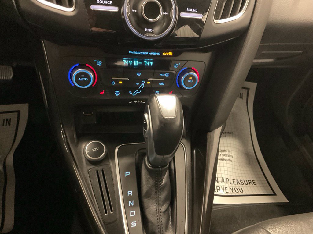 Used 2015 Ford Focus Titanium FWD image 18