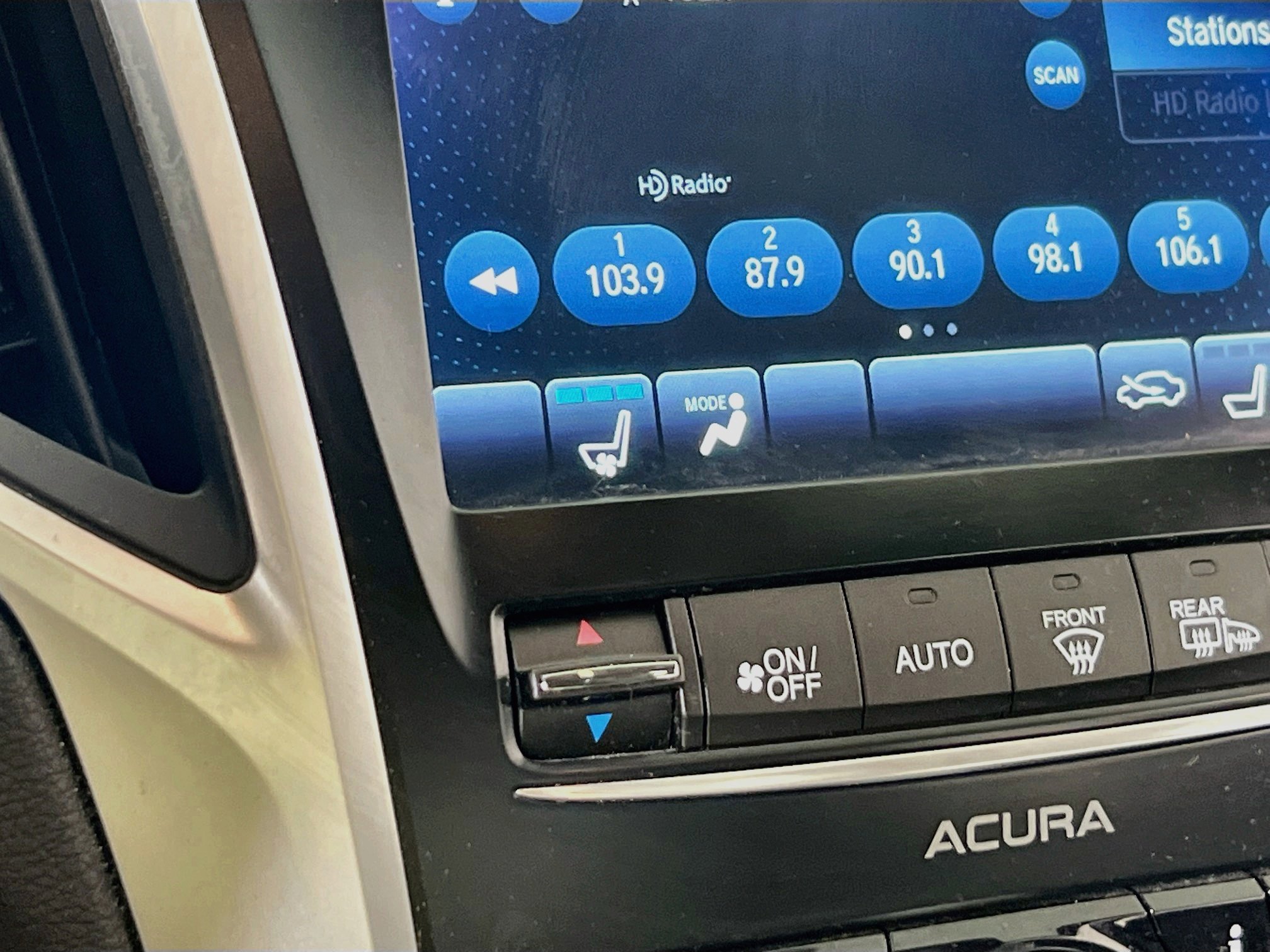 Used 2019 Acura TLX V6 w/ Technology & A-SPEC Pkg AWD/4WD image 20